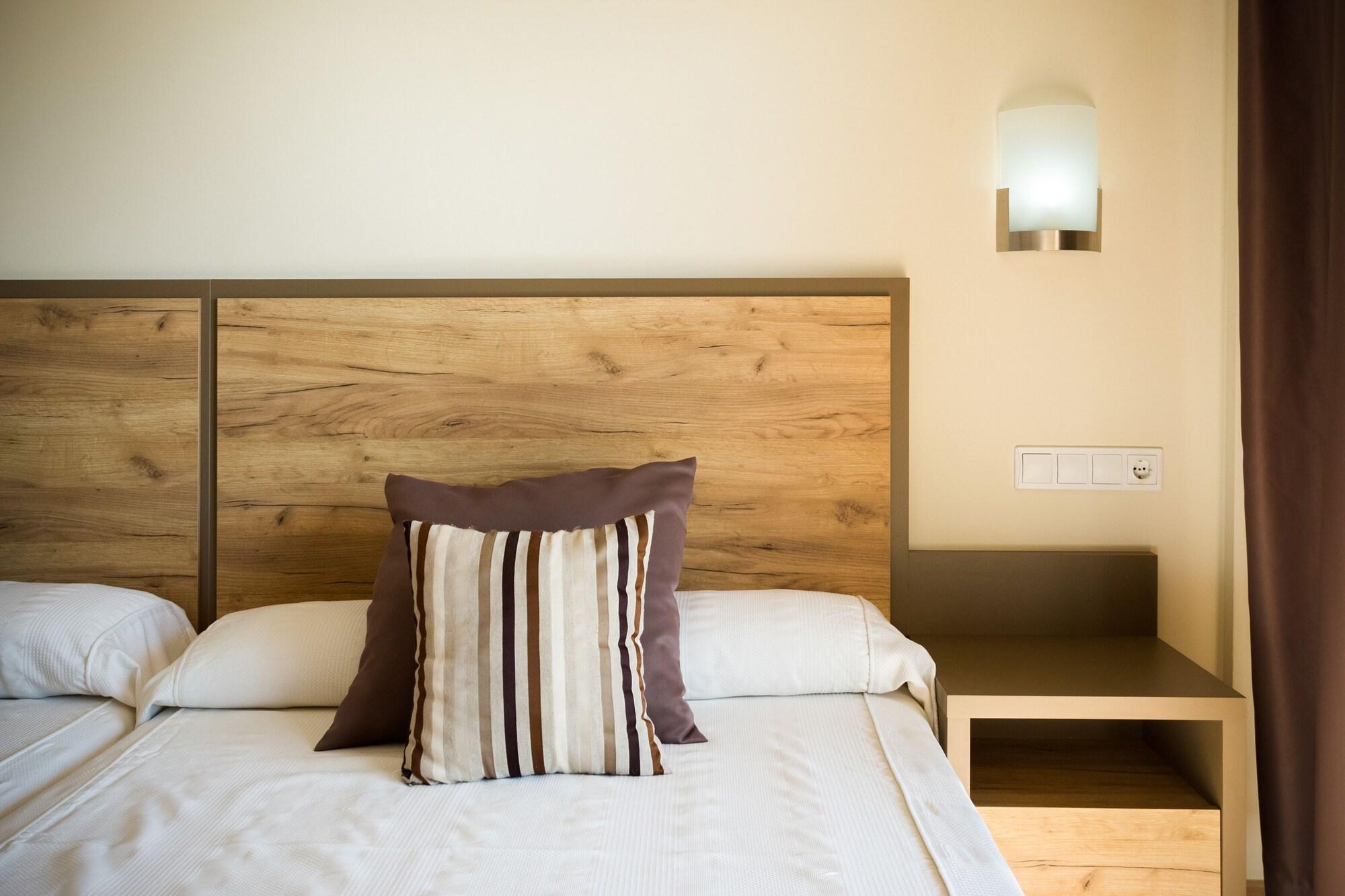 Ohtels La Hacienda Otel La Pineda Dış mekan fotoğraf